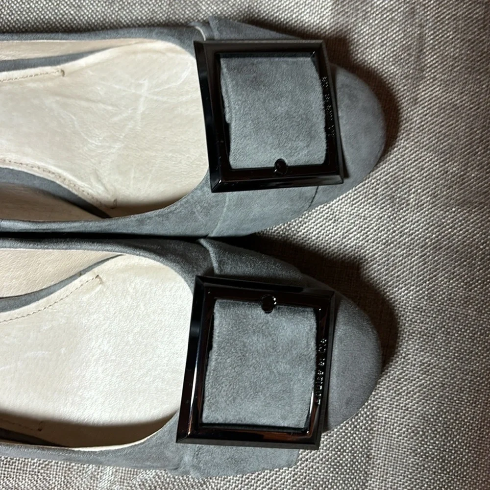 Louise et Cie Lo-Brianna Buckle Gray Suede Pumps Size 8.5
